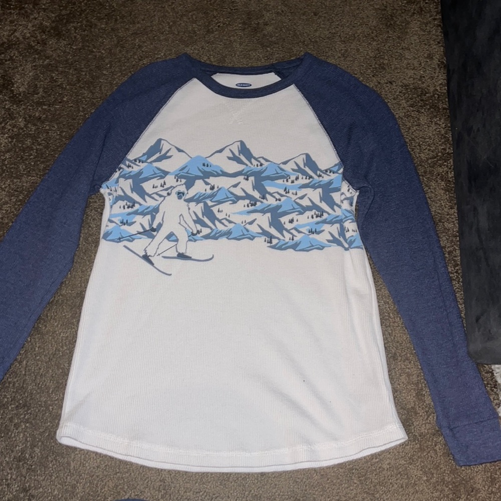 Cozy boys thermal with yeti on skis - never worn
